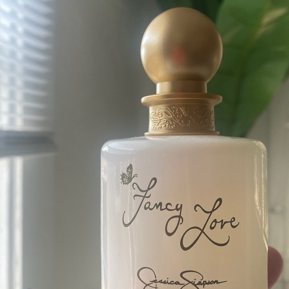 Jessica Simpson Perfume FANCY LOVE